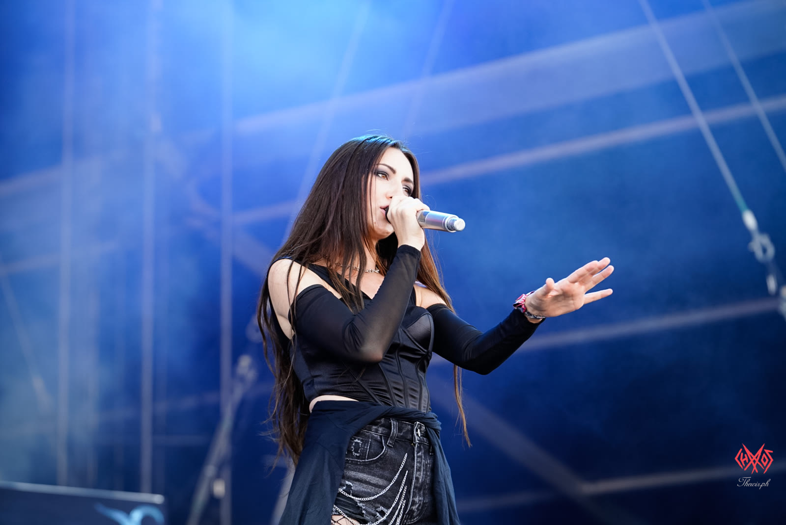 Delain band statement announcing the departure of vocalist Diana Leah and a new collaborative direction