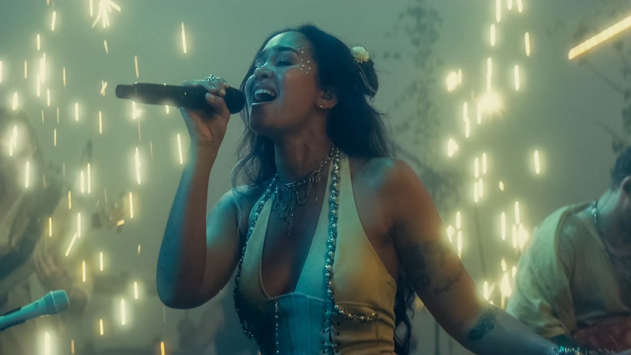 Melissa Bonny, from the official video